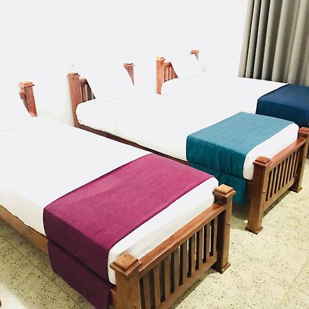 Lake Villa Resort 티사마하라마 외부 사진