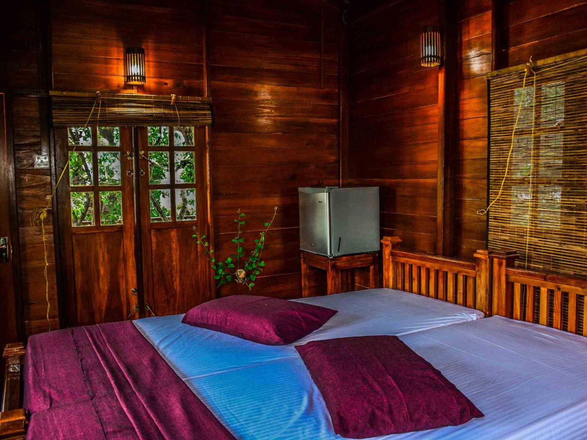 Lake Villa Resort 티사마하라마 외부 사진